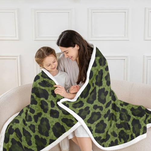 Couverture polaire camouflage vert 150x200cm pour déco chambre enfant