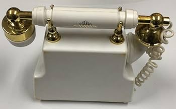 Amazon.co.jp: ピンクレディー ポスター集 大判 本 アサヒ玩具