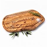 Tabla de cortar personalizada, madera de olivo – Tabla de madera rústica con grabado y surco envolvente (50-52 cm)