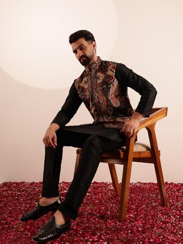Image of SOJANYA (Since 1958 Men's Velvet Nehru Jacket With Paisley Print