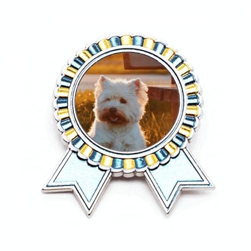 Broche chien blanc lly nuit, la médaille en métal idéale à offrir