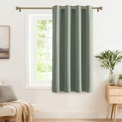 PONY DANCE Rideau Sauge Vert Occultant Thermique Isolant Anti Chaleur Froid Décoration Noel avec Oeillets Bloque Fenetre pour Chambre, Largeur 132 x Hauteur...