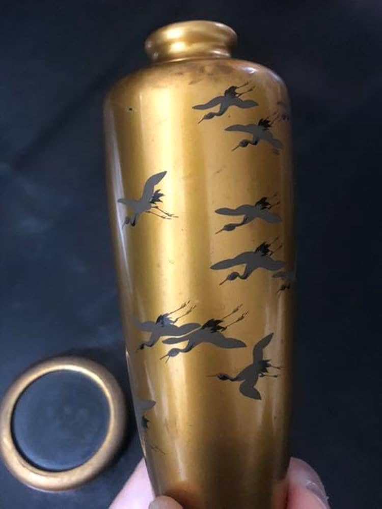 極上品◼️蔵から出てきた謎の黄金の蒔絵壺、蒔絵壷、骨董品、古美術品です。 51Z7R8ptu2L._UF350,350_QL50_.jpg