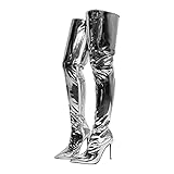 Overknee Stiefel für Damen überzeugen durch einen extra langen Schaft, der über das Knie reicht und als charakteristisches Merkmal hervorgeht