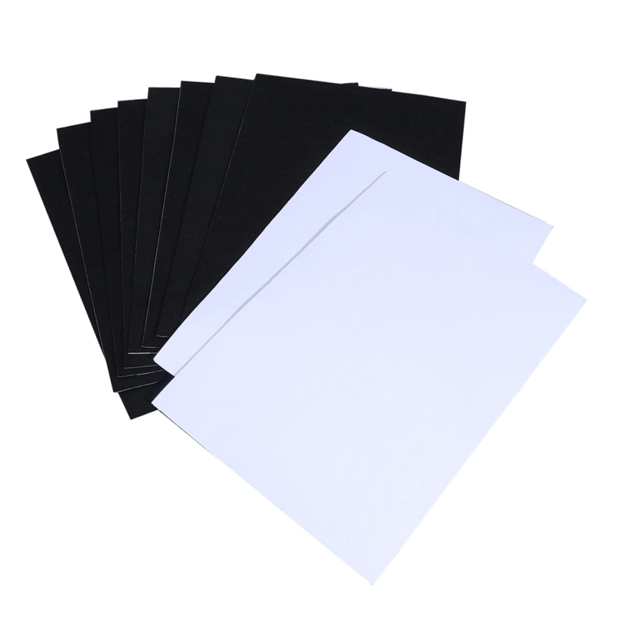 Feutrine noire autocollante pour réussir tous vos projets de bricolage