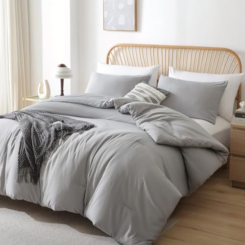 Image of ROSGONIA Oversized Queen Comforter Gray, 3pcs (1 Grey Comforter & 2 Pillowcases) Lightweight Oversized Queen Comforter Sets Bedding Blanket Quilts