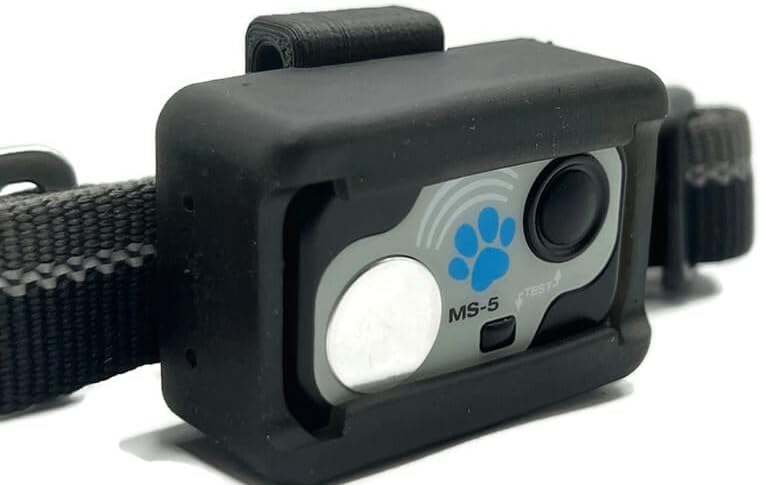High Tech MS-5 Fastener for Dogs, Black, 3x2x2 inches, TPU & Carbon Fiber Clip