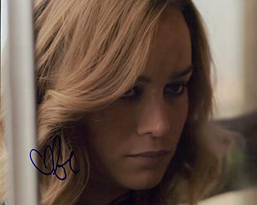 Brie Larson signed 8x10 photo