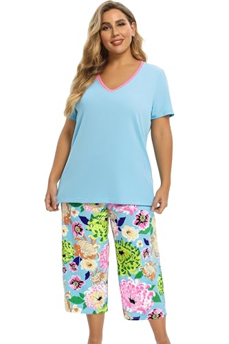 Image of Vozanet Women's Pajamas Set Soft V Neck Sleepwear Top and Capri Pj Lounge Sets Cartoon Heart Shape Cat Nighty Plus Size