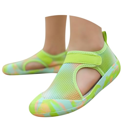 Zapatos de playa para niños y niñas ideales para jugar seguros en la piscina