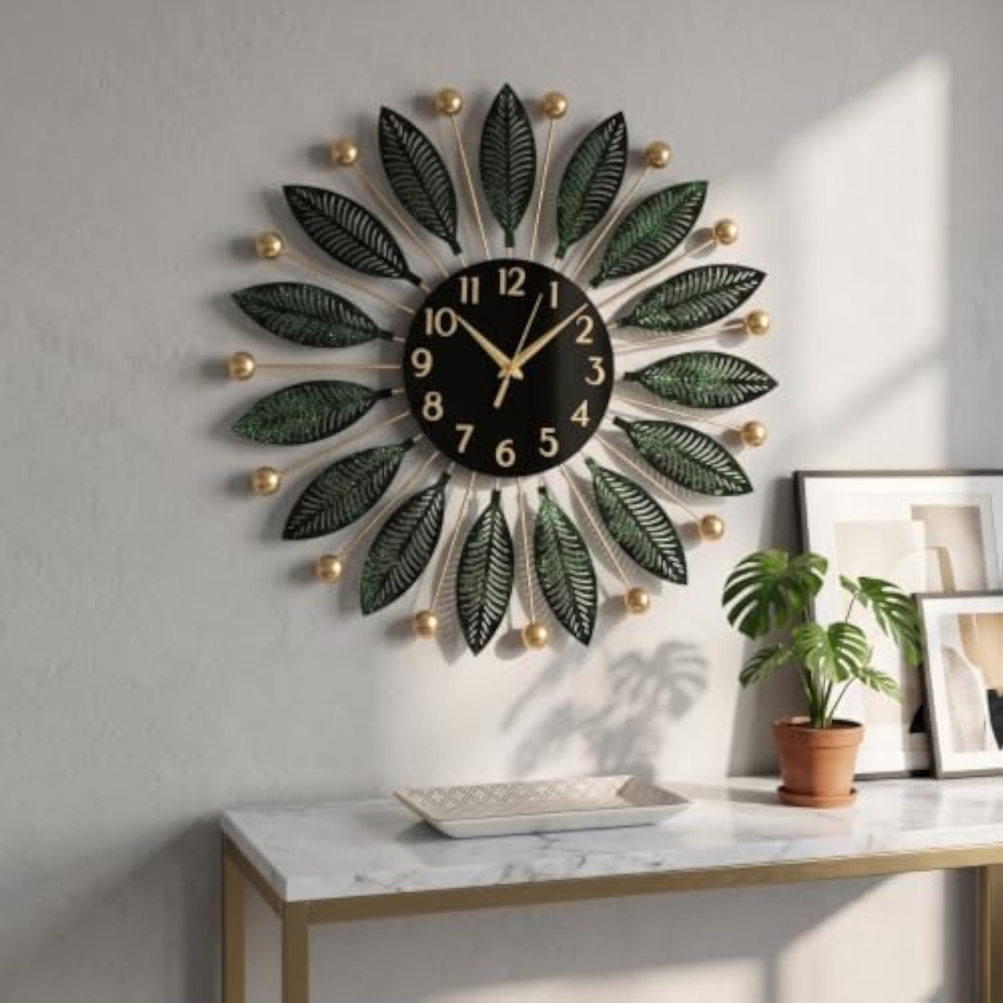 Metal Wall Clock for Home Decor, Stylish Design