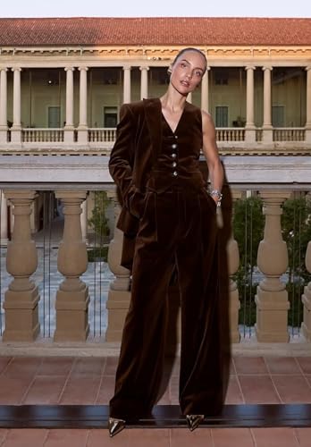 Womens Velvet Tuxedo Peak Lapel 3 Piece Suit Slim Fit Blazer Vest Pants for Prom3