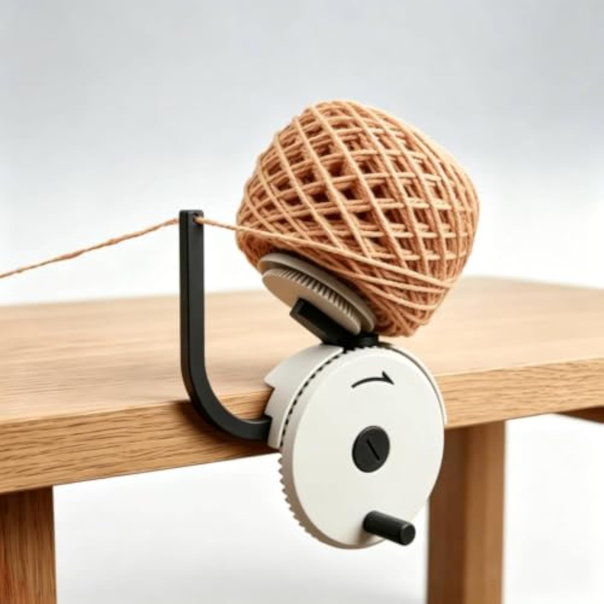 Adjustable Desktop Yarn Ball Winder, Hand Crank