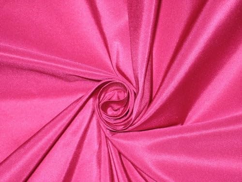 Taffetas de soie rose vif pour confectionner des drapés et robes volumineuses