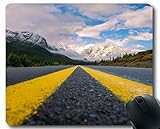 3. 【Conception lavable】:la surface de ce tapis de souris est lavable, facile à nettoyer. Il a un excellent effet de couleur et ne se décolore pas avec un nettoyage répété. Même les taches liquides peuvent être nettoyées à l'eau pour une utilisation continue.Fournit un excellent suivi de la souris pour une balle ou une souris optique ;