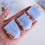 Die Steine zeichnen sich durch höchste Reinheit, einen gleichmäßigen Schliff und ein perfekt zentriertes Loch aus. Nur das Beste für Sie!