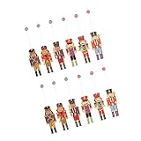 Poupée en bois de noël: une bonne finition garantit des détails exquis.