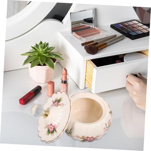 Boîte à bibelots et colliers pour sublimer votre coiffeuse - 4