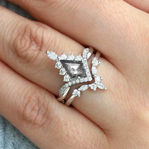 Vintage Salt and Pepper Diamond Ring Set 1.5 CT Kite Cut Salt and Pepper Diamond with Moissanite Engagement Rings for Women 925 Sterling Silver 10K 14K 18K Gold Kite Cut Engagement Ring Set2