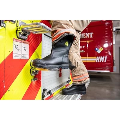 HAIX Fire Hunter USA أحذية مكافحة الحرائق النسائية المركبة ذات الأصابع المقاومة للماء مع نعل مضاد للانزلاق ونعل مبطن