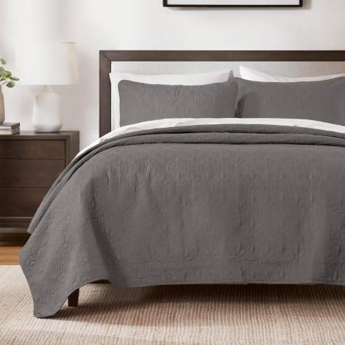 Image of Madison Park Quebec Quilt Set - Luxurious Damask Stitching Design, Cotton Filled Lightweight Coverlet Bedspread Bedding, Shams, King /Cal King(104 inchx94 inch), Dark Grey 3 Piece