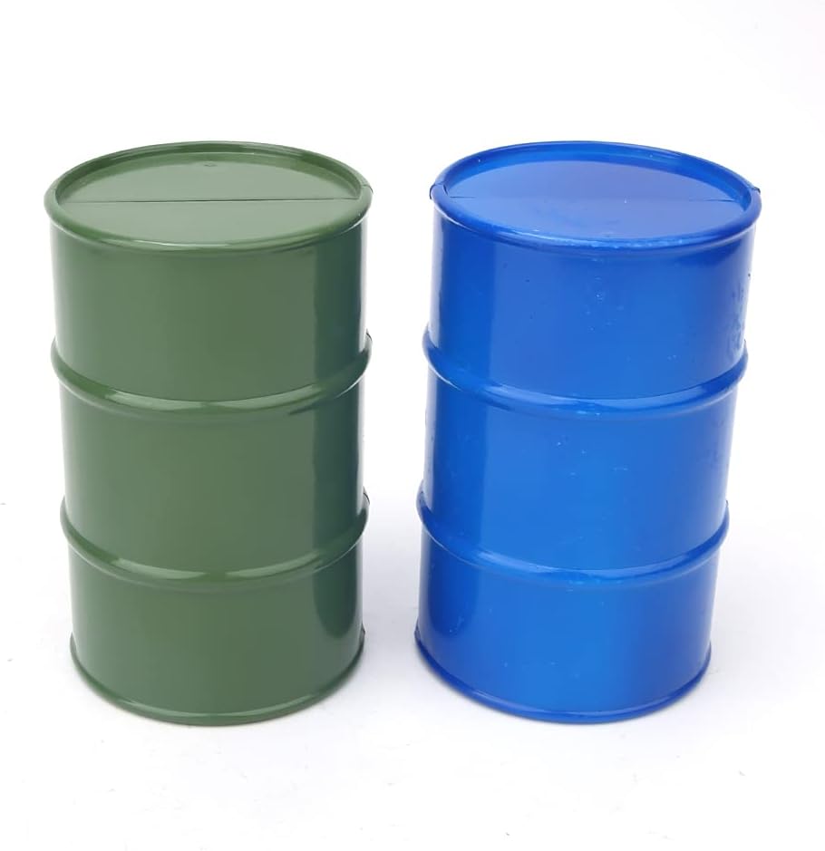 Mini Oil, 2PCS Simulation Metal Gas Container in Blue Green, Decorative and Functional Fuel Drum for 1/10 RC Crawler and Displays, Scale Model Accessory