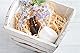 Füllmaterial für Pakete - 1 Kg Holzwolle für Geschenkkorb - naturbelassenes Ostergras - Deko Stroh - perfekt als Füllung für Verpackungen - Premium Qualität (1 Kg Holzwolle)
