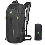 Super multifunktional: Der leichte und packbare Reiserucksack hat eine gute wasserdichte Leistung und ein perfektes Aussehen. Er hat einen 2L Trinkraum und ist mit einem professionellen Befestigungssystem ausgestattet. Der rucksack hat einen Trinkanschluss und der Schultergurt ist ein versteckter H2O Ausgang Installation Einfach und leicht zu tragen. Es eignet sich sehr gut zum Klettern, Camping, Wandern, Radfahren, Outdoor-Aktivitäten und als Geschenk für Familie oder Freunde.