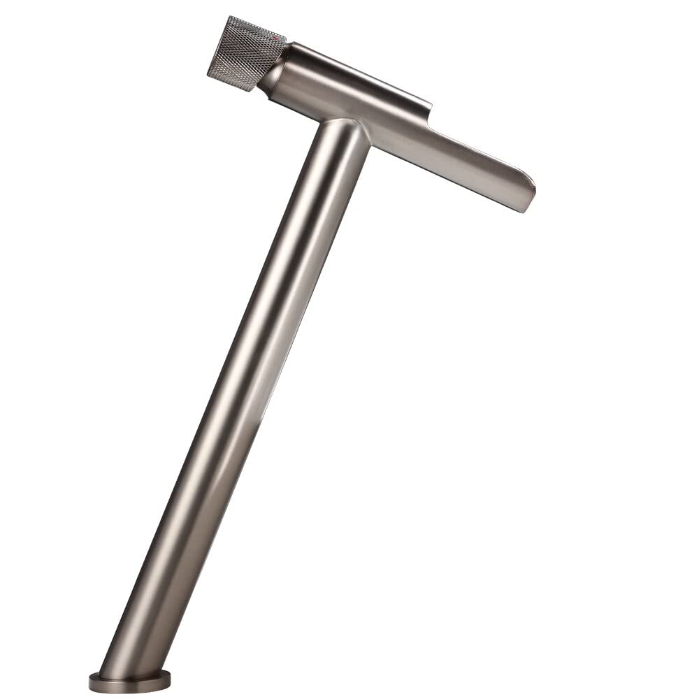 Grifo monomando para lavabo de baño en latón negro mate montado en encimera