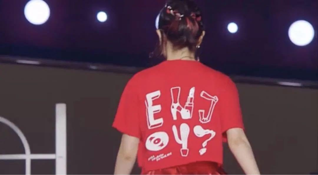 Amazon.co.jp: 大原櫻子 Enjoy？ Tシャツ レッド Lサイズ : おもちゃ