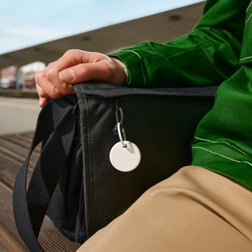 Chipolo POP Tracker Tag 4-Pack (Black) — view 8