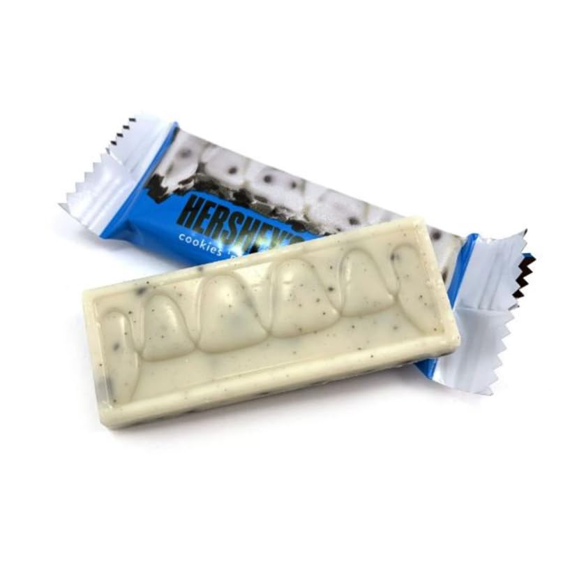 Miniatura 2 de CandyKrave Hershey's Halloween Cookies 'n Creme Fangs Snack Size Candy Bar  Irresistibles paquetes de dulces de Halloween  Golosinas de chocolate