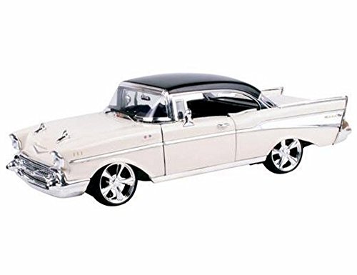 StarSun Depot Motormax 1957 Chevrolet Bel Air Hard Top Cream avec Roues sur Mesure 1/18