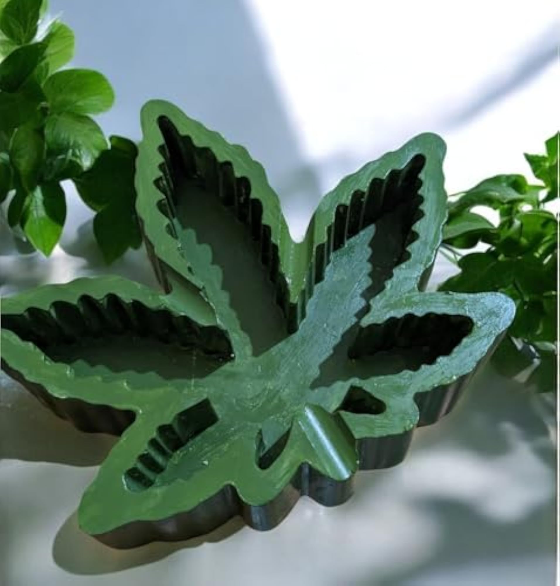 Vanli Handmade Ceramic Ashtray and Coasters, Leaf Design