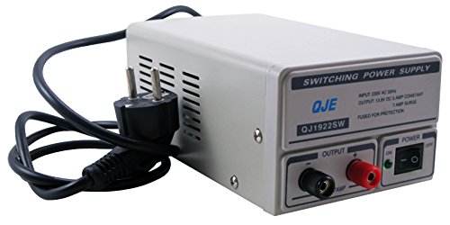 ★ Transformateur AC-DC abaisseur de tension de 220 volts vers 12 volts 5 Ampères US-TRONIC ★★ Permet de convertir le 220VAC en 13,8VDC stabilisé ★★ Le transformateur est équipé d’une prise entrée 220V et d’une prise sortie 12V sur bornes. ★ Il délivre en sortie une alimentation stabilisée 13,8 volts (équivalent de la pleine charge d'une batterie) ★ Sa faible tension d’ondulation en fait l’outil idéal pour brancher toute application en 12 Volts ne dépassant pas les 5 ampères ★