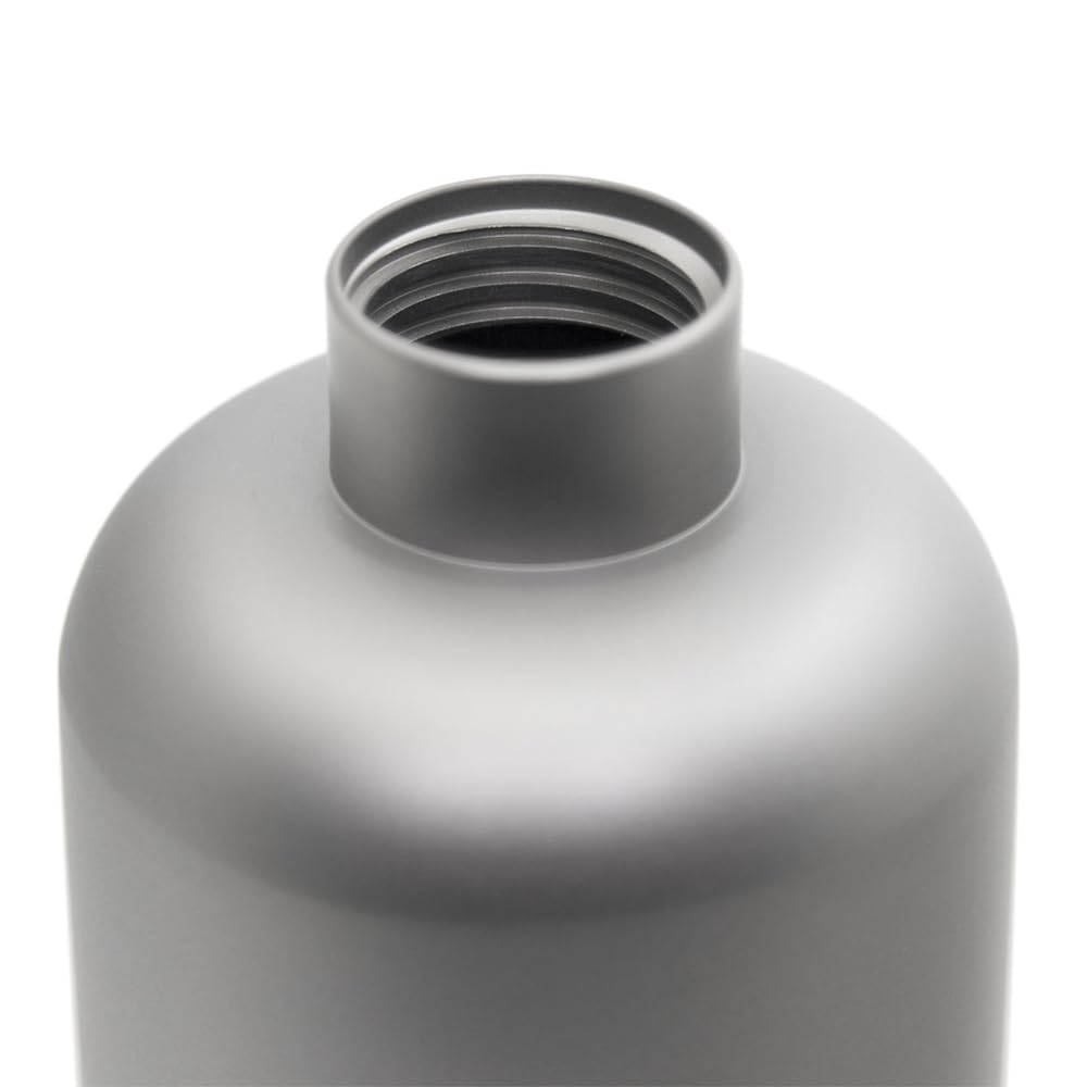 Bouteille d'eau légère en titane pur pour les aventures en plein air – Options de 600 ml et 800 ml
