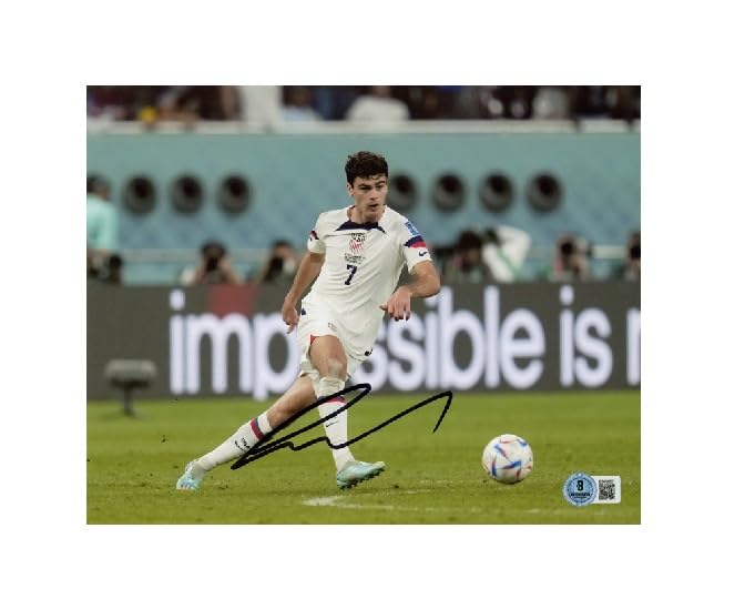 GIOVANNI REYNA SIGNED AUTOGRAPHED 8x10 PHOTO TEAM USA SOCCER RARE BECKETT BAS