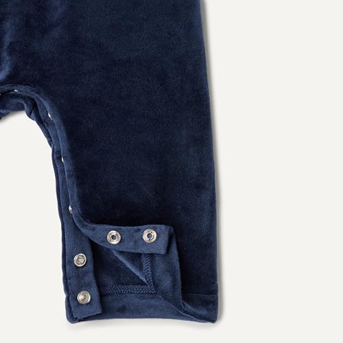 Image of Amazon Essentials x Sofia Grainge Unisex Babies' Velour Overall and Long Sleeve Bodysuit Set