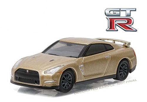 Greenlight 1: 64 2016 Nissan GT-R (R35) 45th Anniversary Edition Diecast Vehicle