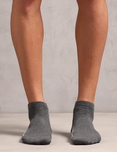Image of U.S. POLO ASSN. Men's ES011 Stretch Ankle Length Socks - Pack Of 3