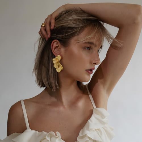 Chunky Gold Statement Earrings For Women Gold Plated Sectored Flower Leaf Shell Angel Wing Earrings Large Stud Earrings Hypoallergenic Earrings3