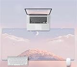 【MOUSE PADS LARGE】Ce sous-main mesure 27.5x15.7x0.1 pouces / 700x400x2mm et offre une large surface pour votre ordinateur portable, votre souris et votre clavier. Vous pouvez déplacer librement votre souris sans interruption et n'avez pas à ajuster continuellement le tapis comme vous le faites avec les tapis de souris traditionnels.