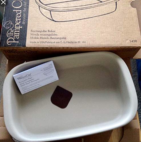 HARD TO FIND. PAMPERED CHEF. 1430 Rectangular Baker. STONEWARE BAKER NEW IN BOX