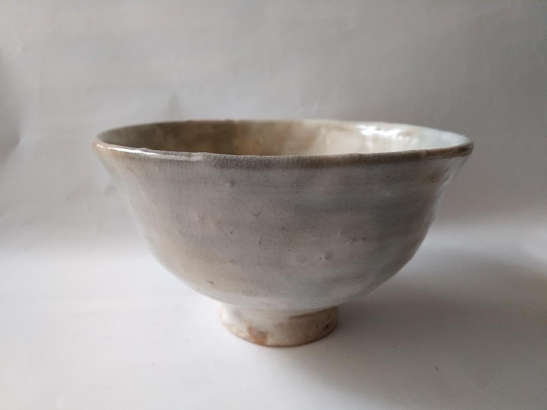 Amazon.co.jp: 萩焼 玉祖窯 大井可笑 茶碗 共箱 共布 茶器 抹茶碗 です