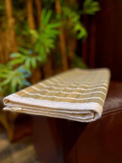 Image of MAMAJI Handmade Darbha (Kusha) Grass Meditation & Pooja Mat | Traditional Puja Aasan for Mandir, Japa, Yoga Sitting | Foldable, Breathable, Eco-Friendly (1)