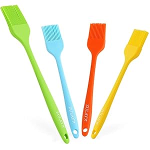 Zulay (Set of 4) Pastry Brush – Heat Resistant Silicone Basting Brush With Soft Flexible Bristles – Assorted Basting Brush Ideal For BBQ, Marinating, or Spreading Butter & Oil