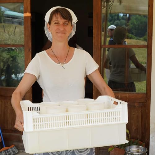 『Goat Cheese, Family, and Farming with Valentina of Podere Le Fornaci (Ep 8)』のカバーアート