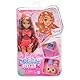 Barbie Dream Besties Puppe und Accessoires, bewegliche Teresa-Modepuppe mit braunem Haar und Haarspangen, 10 Teile zum Thema Videospiele, HYC23