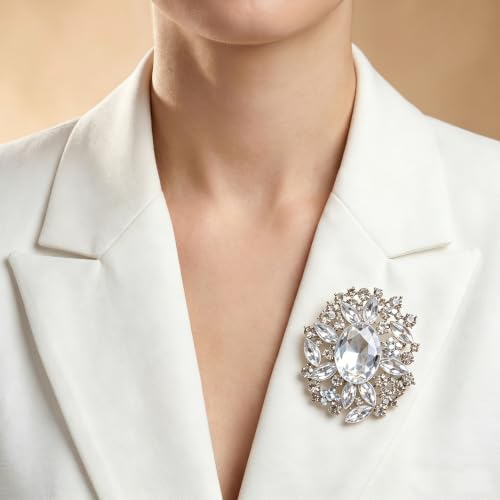 Image of Flower Brooch Pin Costume Jewelry Accessory Gold Tone