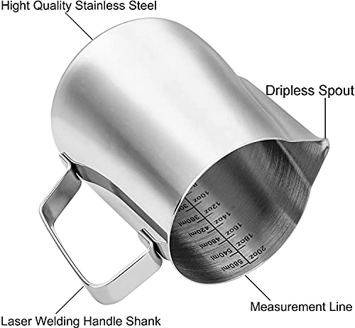 Foto von WUWEOT 2 Stück 350 & 600ml Milchkännchen Edelstahl Milch Pitcher Milchaufschäumkännchen Milchaufschäumer Kanne Tasse mit Messmarkierungen und Latte Art Pen für Barista Cappuccino Espresso